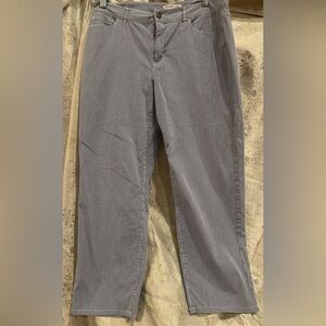 Women’s size 8 Cold Water Creek Capri pants